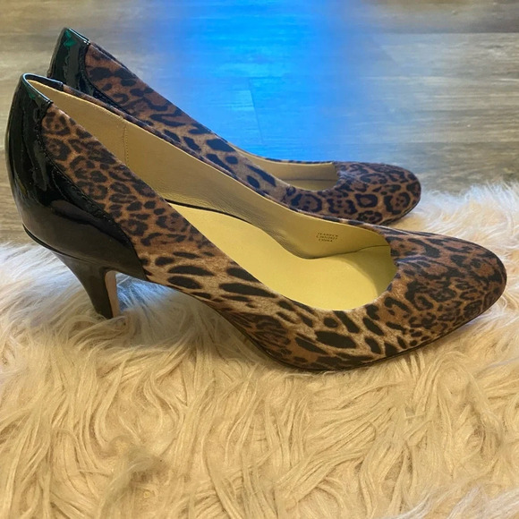 FINAL PRICE Teaneck Leopard Print Pump Brown Multi by Taryn Rose - Picture 4 of 6
